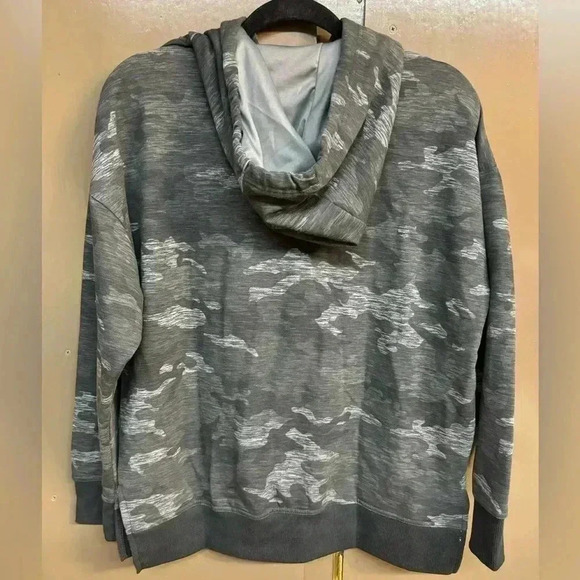 Gray camo hoodie by athletic works. - Picture 4 of 4